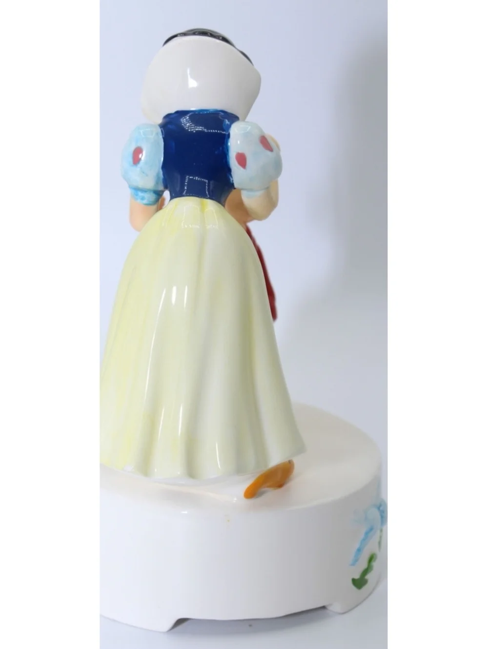 VTG Disney Sankyo Snow White & Dopey Music Box Whistle While We Work Figurine